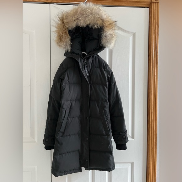 Canada Goose Shelburne Parka - Picture 2 of 8